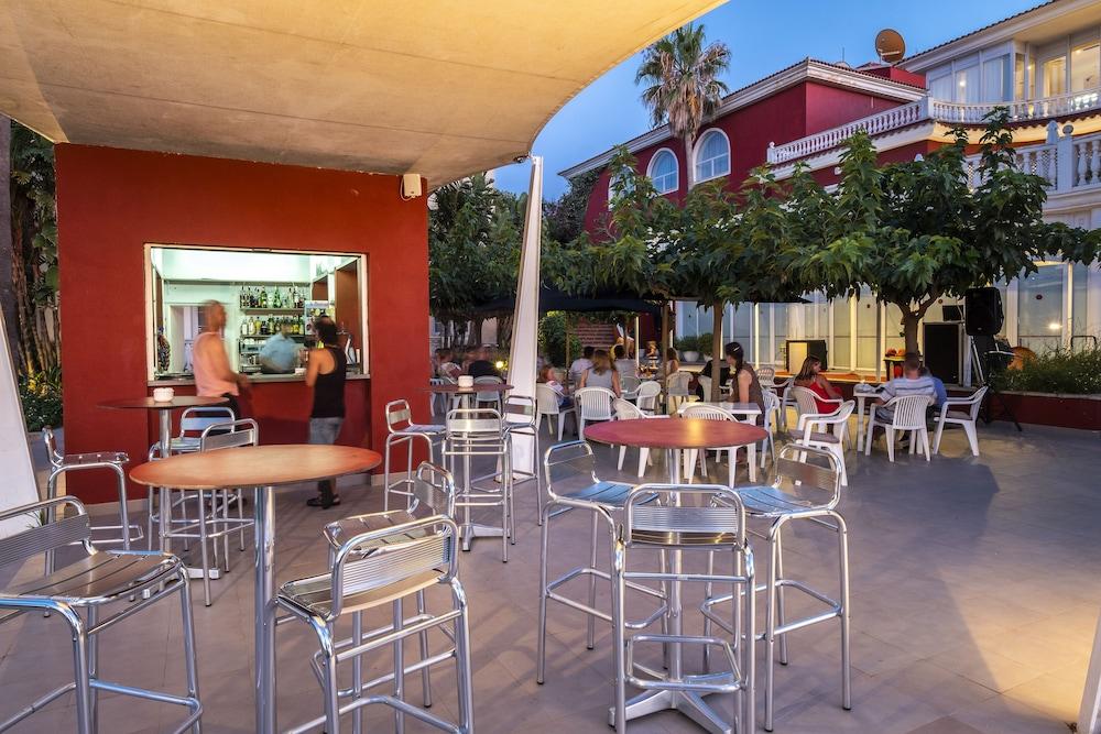 Hg Jardin De Menorca Aparthotel Son Bou Luaran gambar